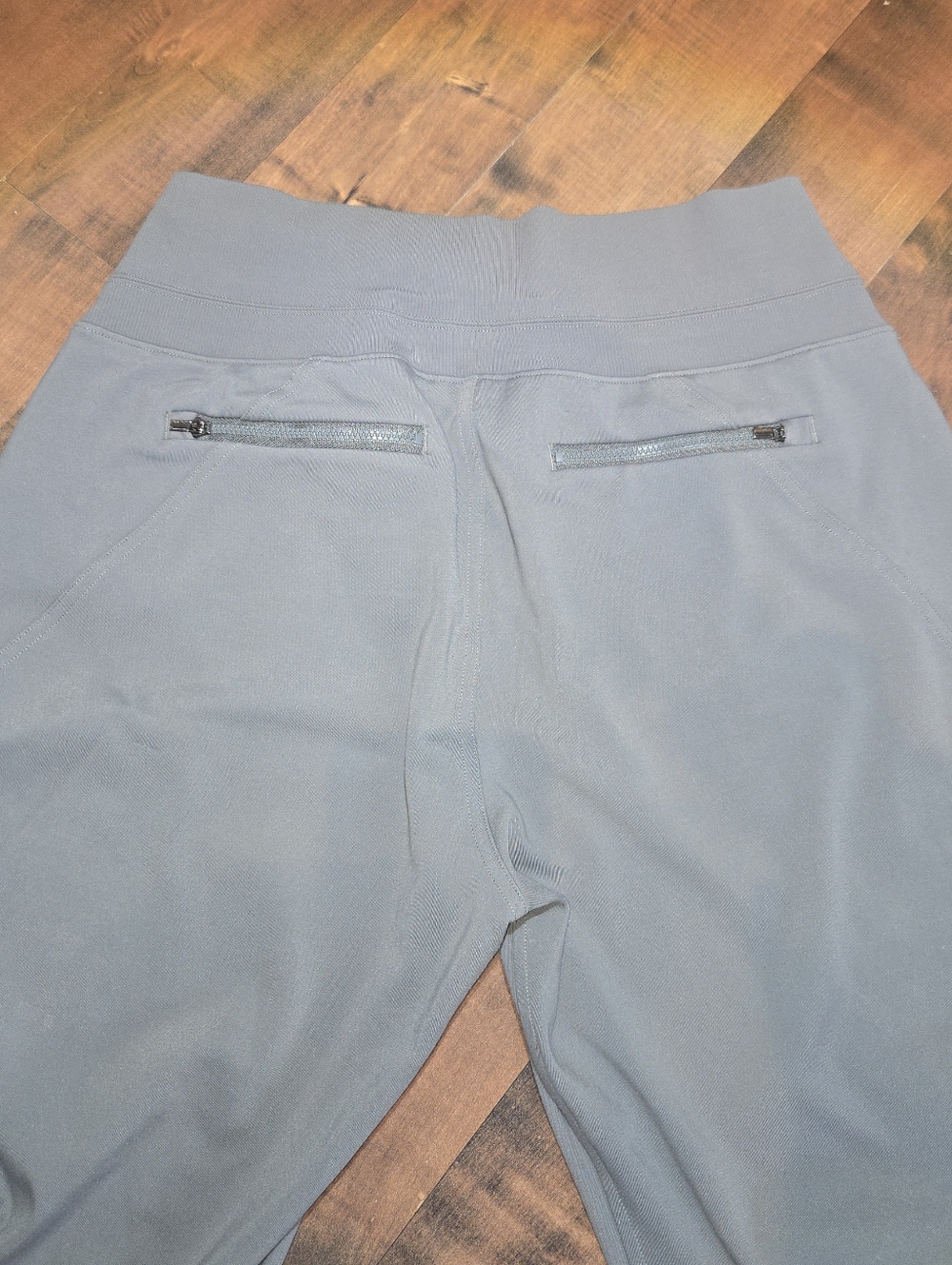 Athleta Venice Olive Joggers [Medium] Athleisure Stretch Comfort Pants - Picture 6 of 13
